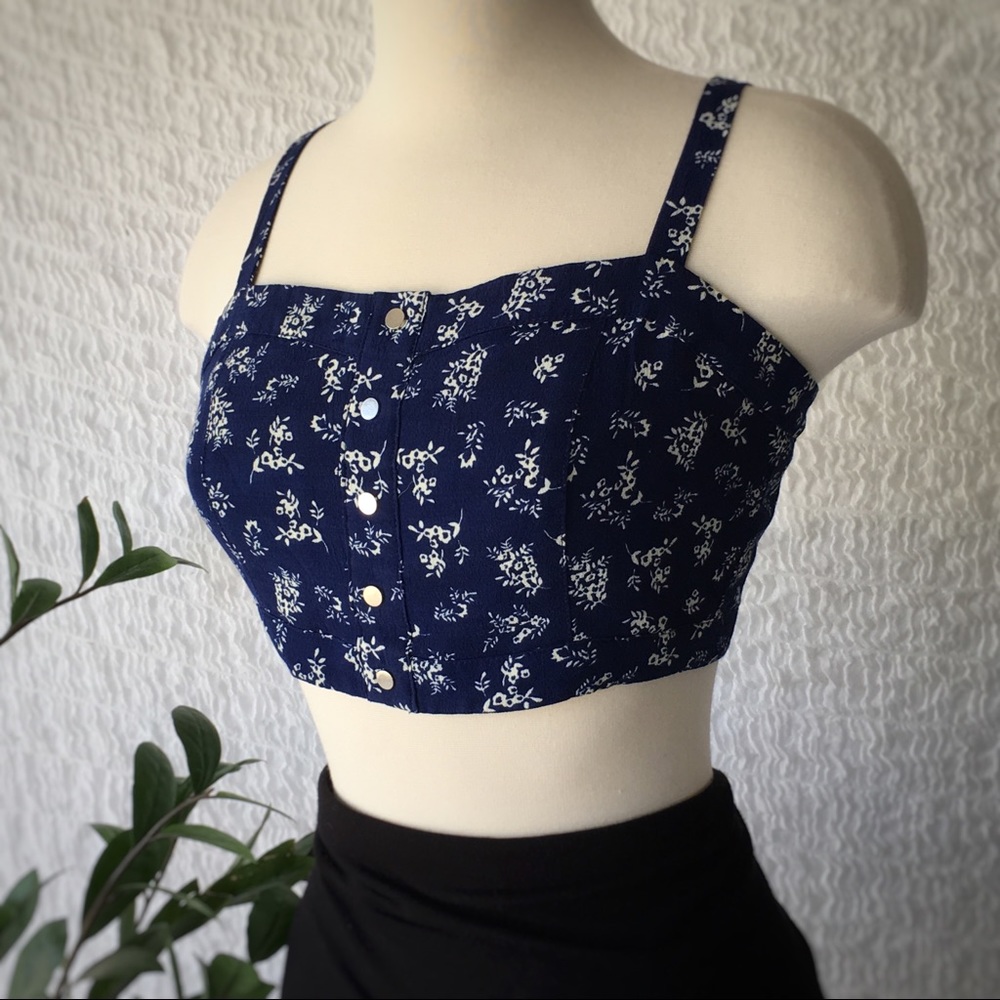 Forever 21 Blue Floral Crop Top